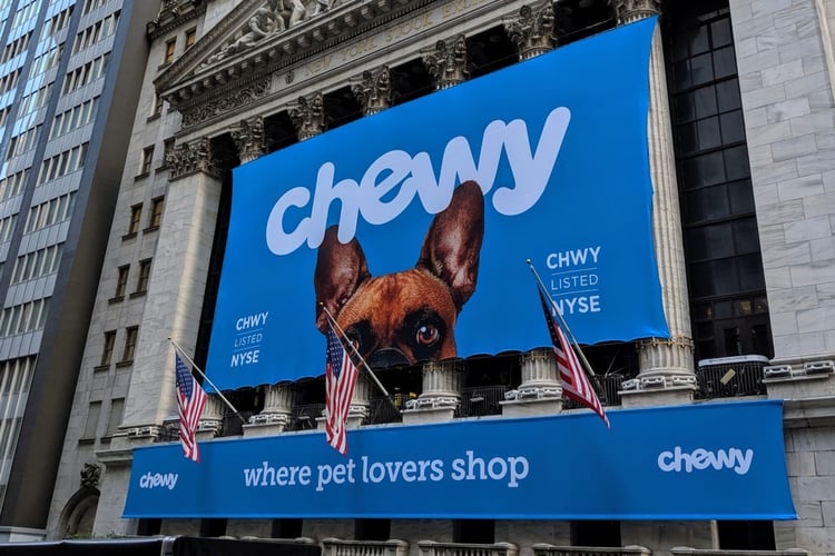 chewy logo