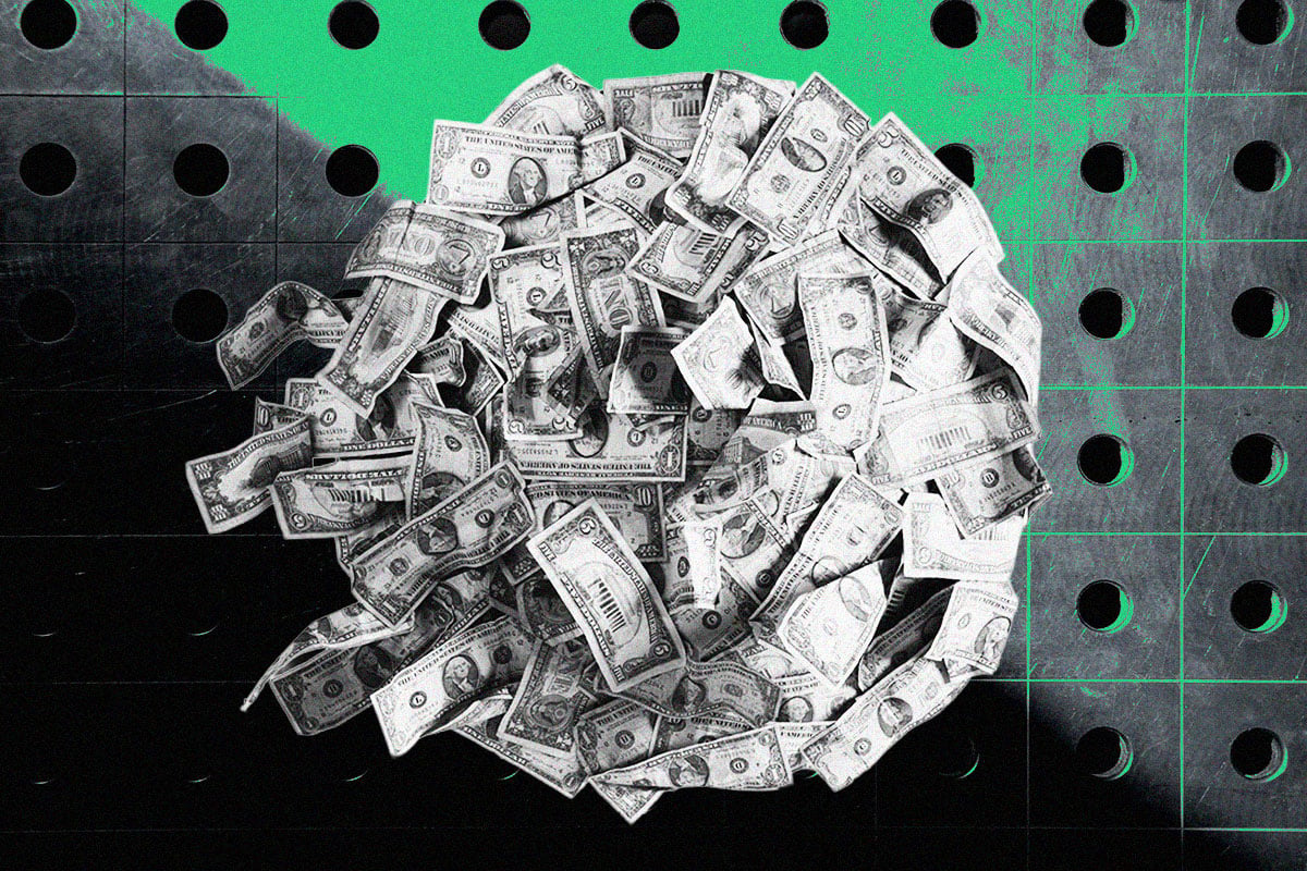 54% of investors turn to cash as economic uncertainty rises