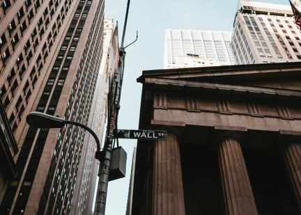 Wall Street in Holding